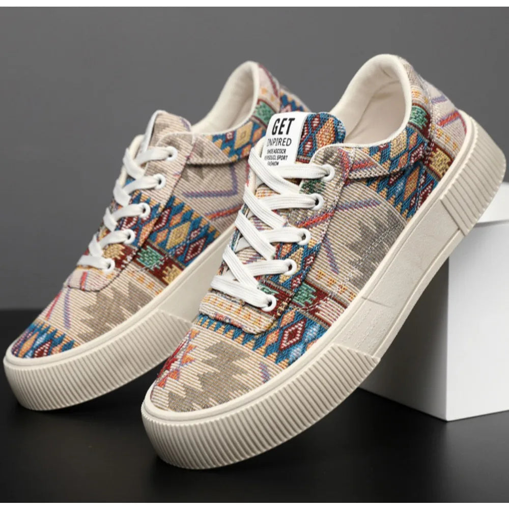 Sneakers Men 2025 New Spring and Autumn Ethnic Men's Shoe Low Top Retro Jacquard Flat Bottomed Board Shoes Oversized Mens Shoes