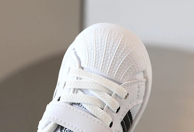 New Baby Shoes Spring Autumn Soft Soled Toddler Shoes Boys Sports Shoes Boys New White Shoes For Girls Breathable Non-slip