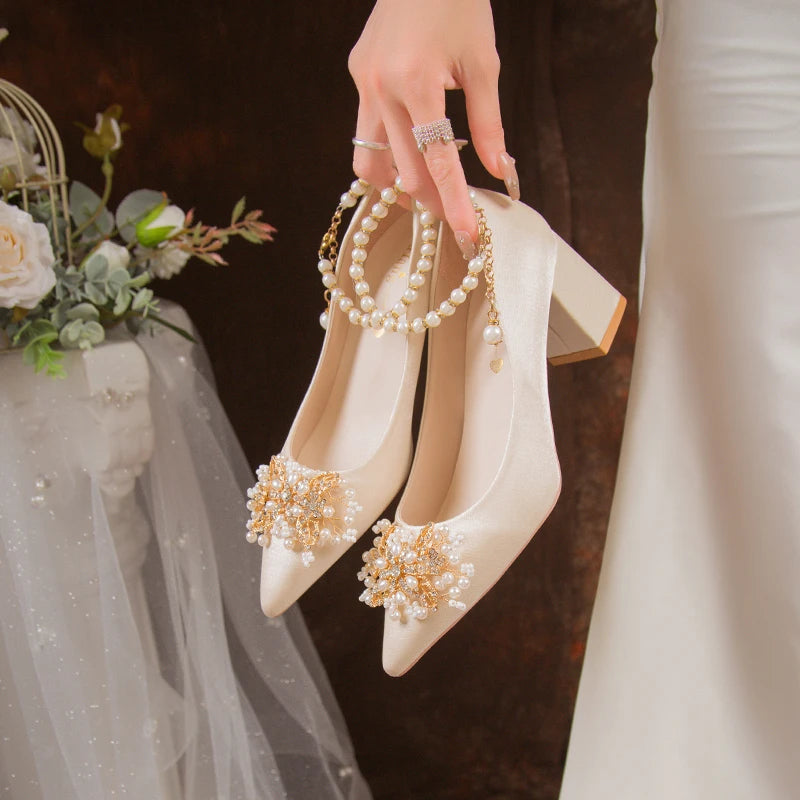 Wedding Shoes Female Footwear Bride Dress New Flower High Flat Floral Pumps Shoes Woman Flats Dress Wedding New Floral Pumps