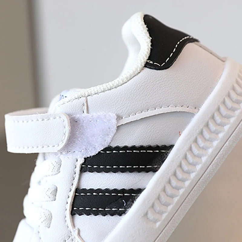 New Baby Shoes Spring Autumn Soft Soled Toddler Shoes Boys Sports Shoes Boys New White Shoes For Girls Breathable Non-slip