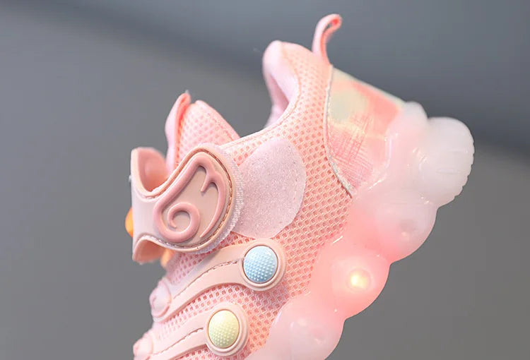 Baby Shoes with Lights on Women New Breathable Mesh Soft Soled Baby Walking Shoes Children Sports Luminescent Shoes Boy Newborn