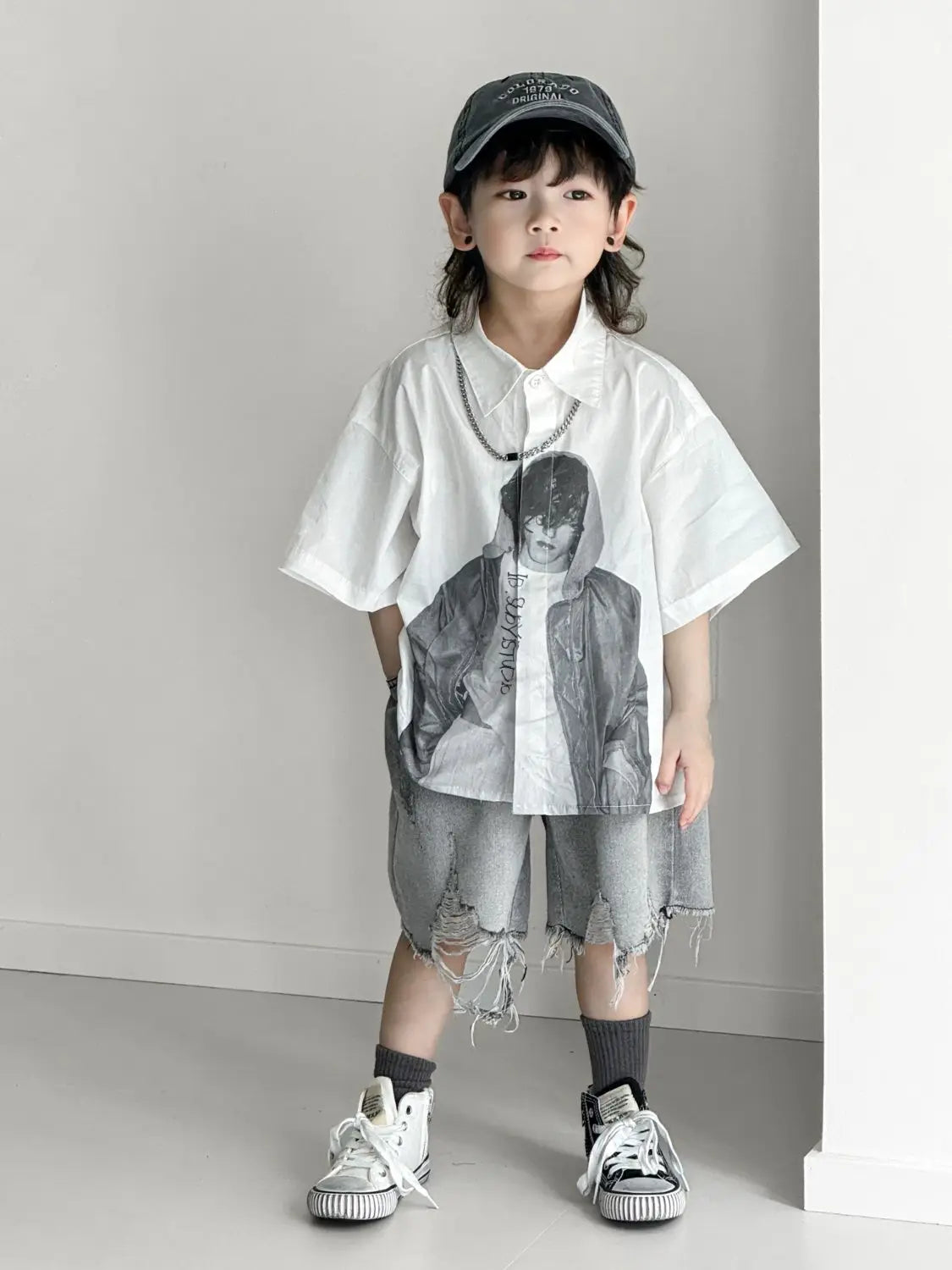 Boys' Sets Button Shirts Denim Shorts Two-piece Summer Suits 2025 New Korean Handsome Children's Street Hole Jeans Suits