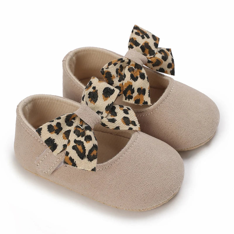 Newborn Toddler Baby Shoes Girl Baby Crib Shoes Princess Flower Bow Baby Cotton Sole First Walker Sneakers 0-18 Months
