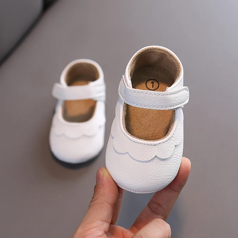 Cute White Lace Baby Girl Princess shoes Baby Moccasins Moccs Shoes Bow Fringe Rubber Soled Non-slip Footwear Crib Shoes