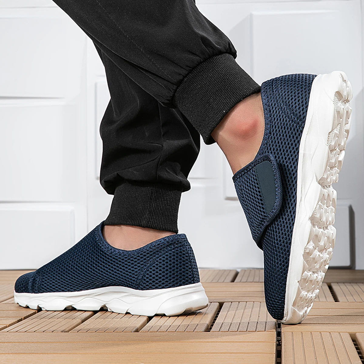 New Casual Orthopedics Wide Feet Swollen Shoes Thumb Eversion Adjusting Soft Comfortable Diabetic Shoe Walking Shoes
