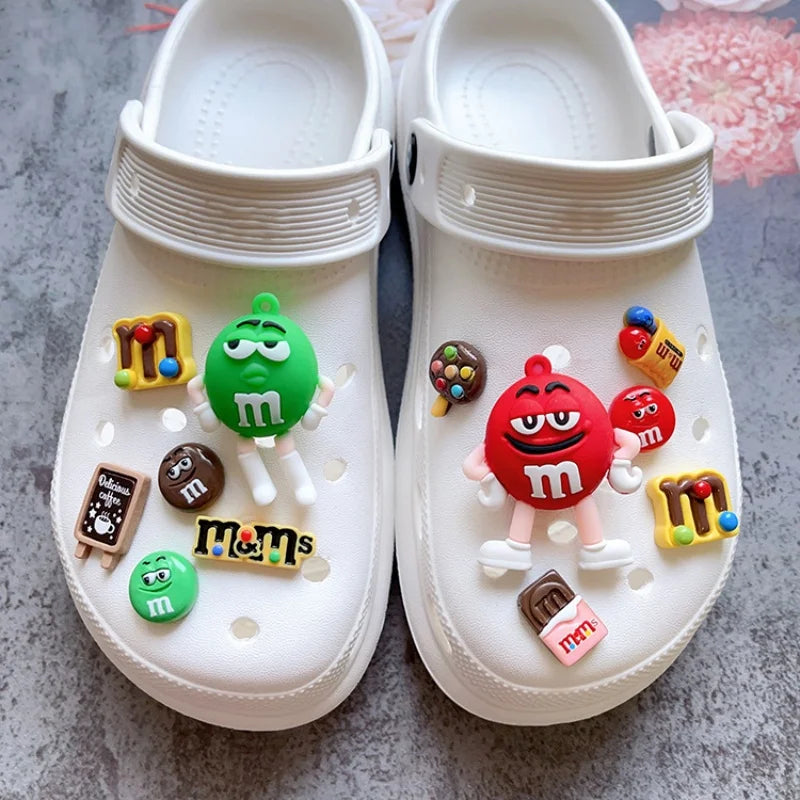 Whole Set Hot Sale DIY Hole Shoes Charms for Cute Cartoon Handmade Charms Designer Quality Garden Shoe Decoration Girl Gift
