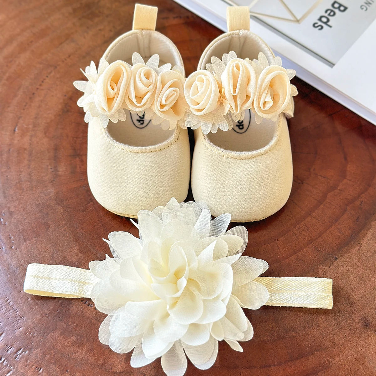 2pcs Baby Girls Flat Shoes With Flower Decor Princess Crib Shoes First Walker Shoes & Headband For Newborn Infant