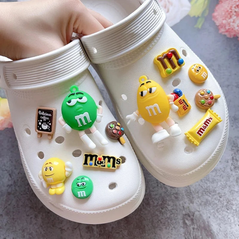 Whole Set Hot Sale DIY Hole Shoes Charms for Cute Cartoon Handmade Charms Designer Quality Garden Shoe Decoration Girl Gift