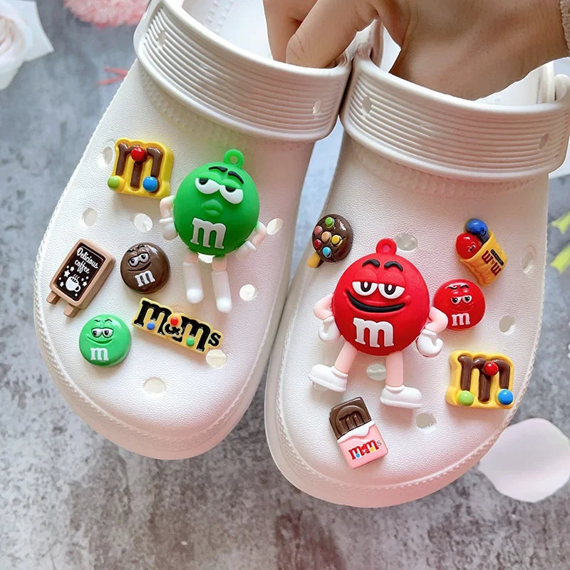 Whole Set Hot Sale DIY Hole Shoes Charms for Cute Cartoon Handmade Charms Designer Quality Garden Shoe Decoration Girl Gift