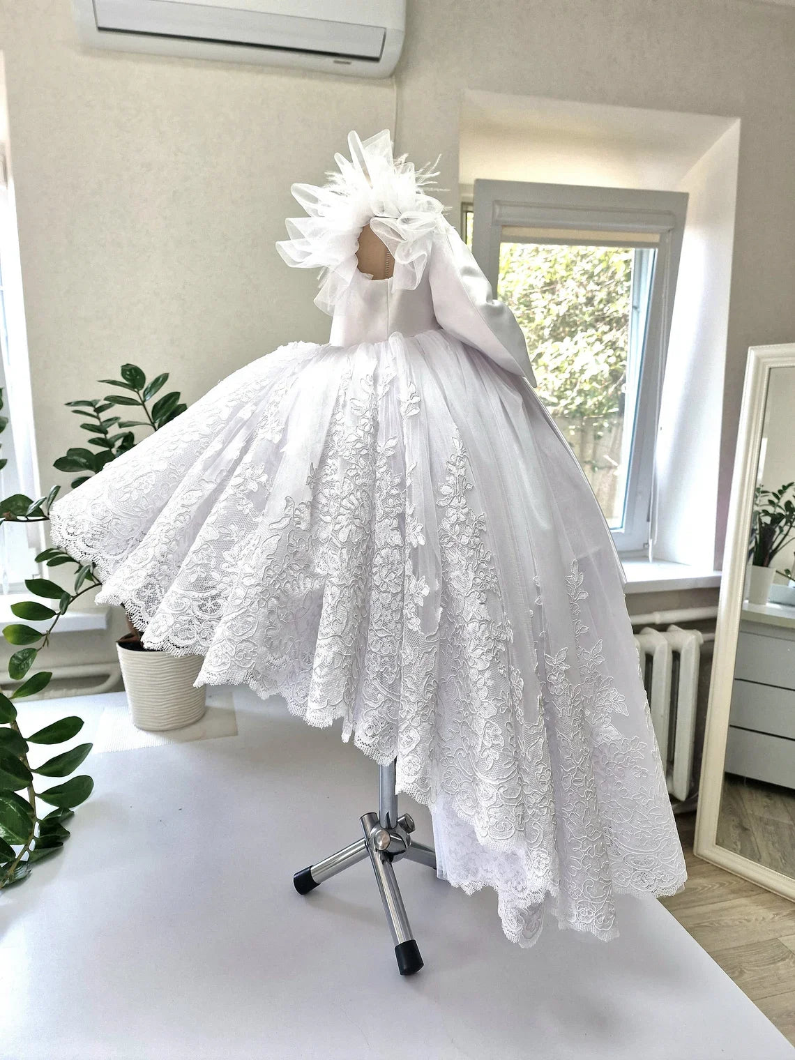 White Lace Baby Toddler Christening Dresses Kids Newborn Party Feather Pearls First Communion Wedding Prom Baptism Outfits