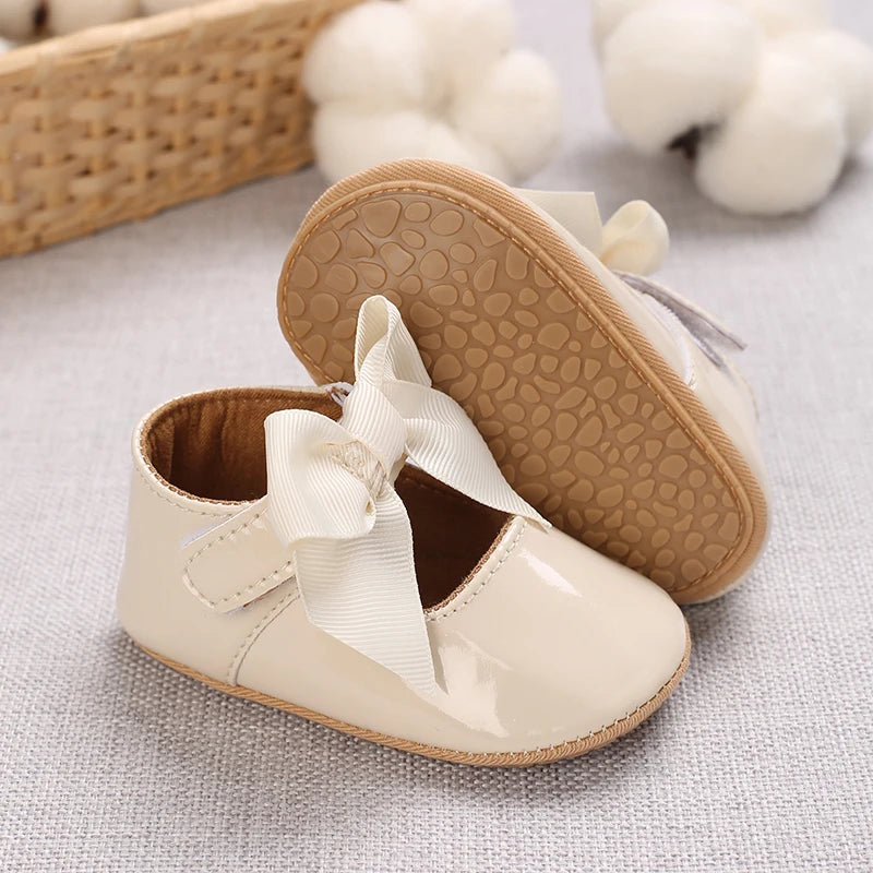 Cute White Lace Baby Girl Princess shoes Baby Moccasins Moccs Shoes Bow Fringe Rubber Soled Non-slip Footwear Crib Shoes