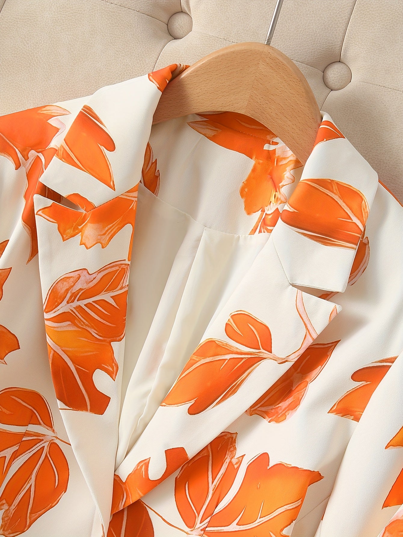 Elegant Women'S Blazer with Vibrant Orange Leaf Print - Single-Breasted Long Sleeve Jacket, Double Pockets, Smooth Polyester Fabric, All-Season Versatile Style, Ladies Blazers