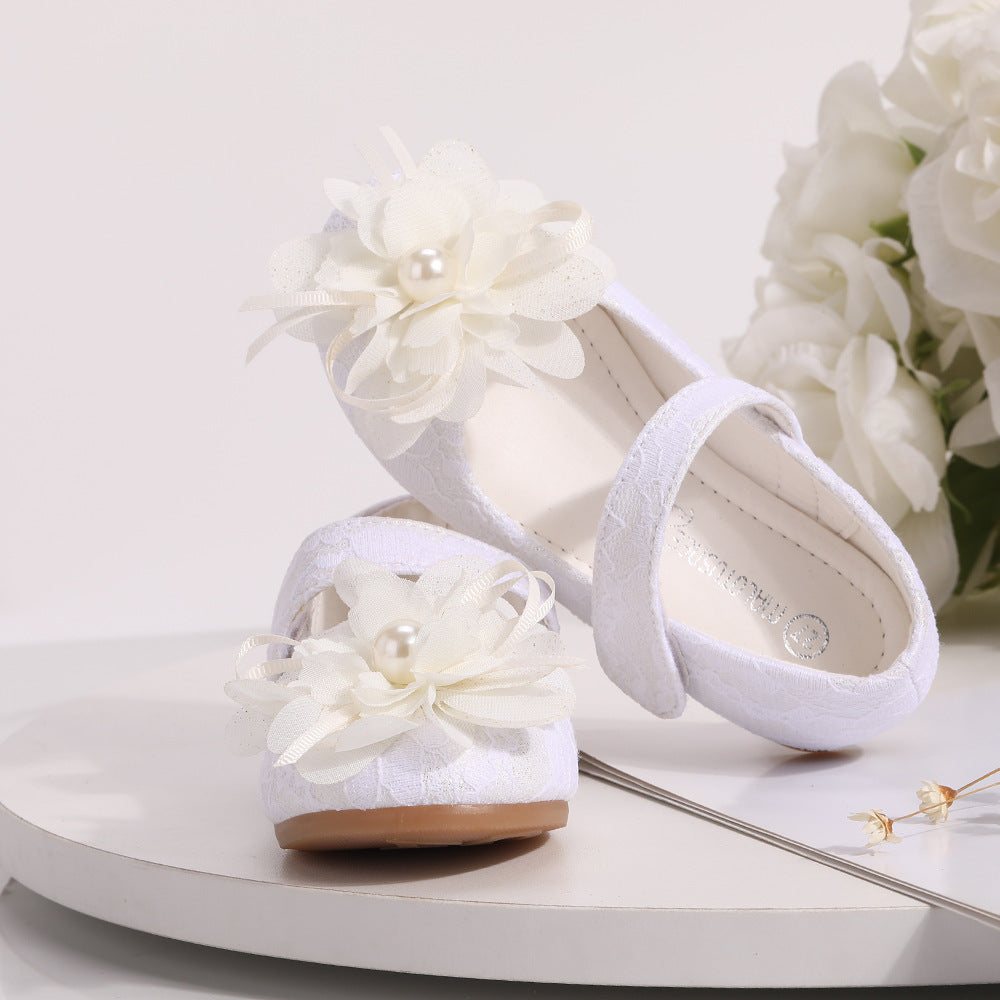 Girls shoes