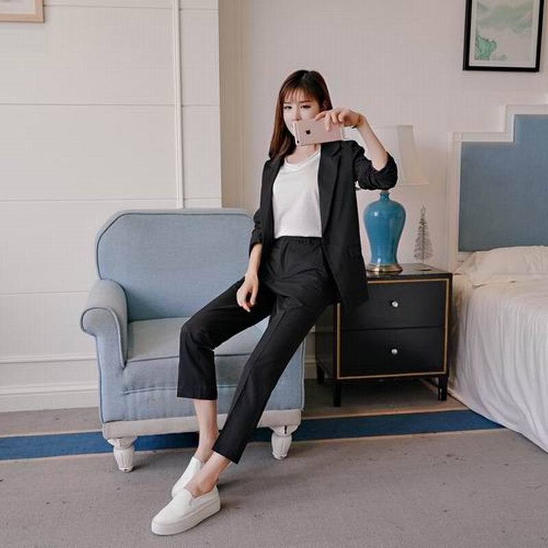 Women's Suits