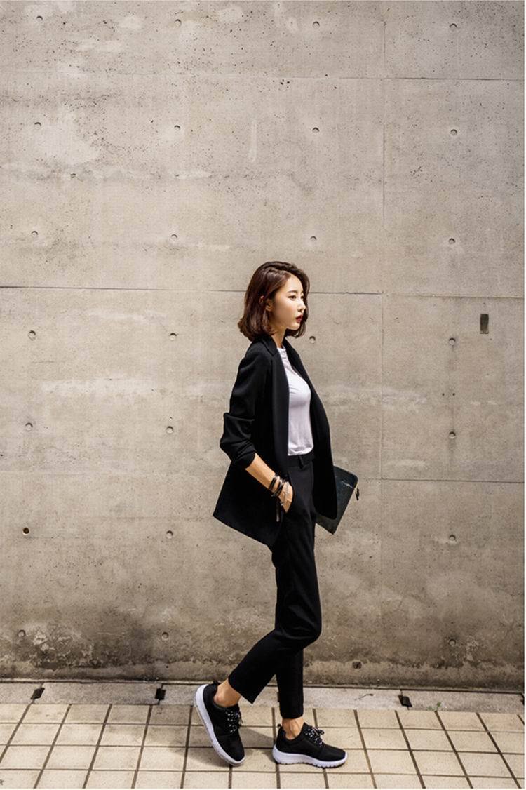 Women's Suits