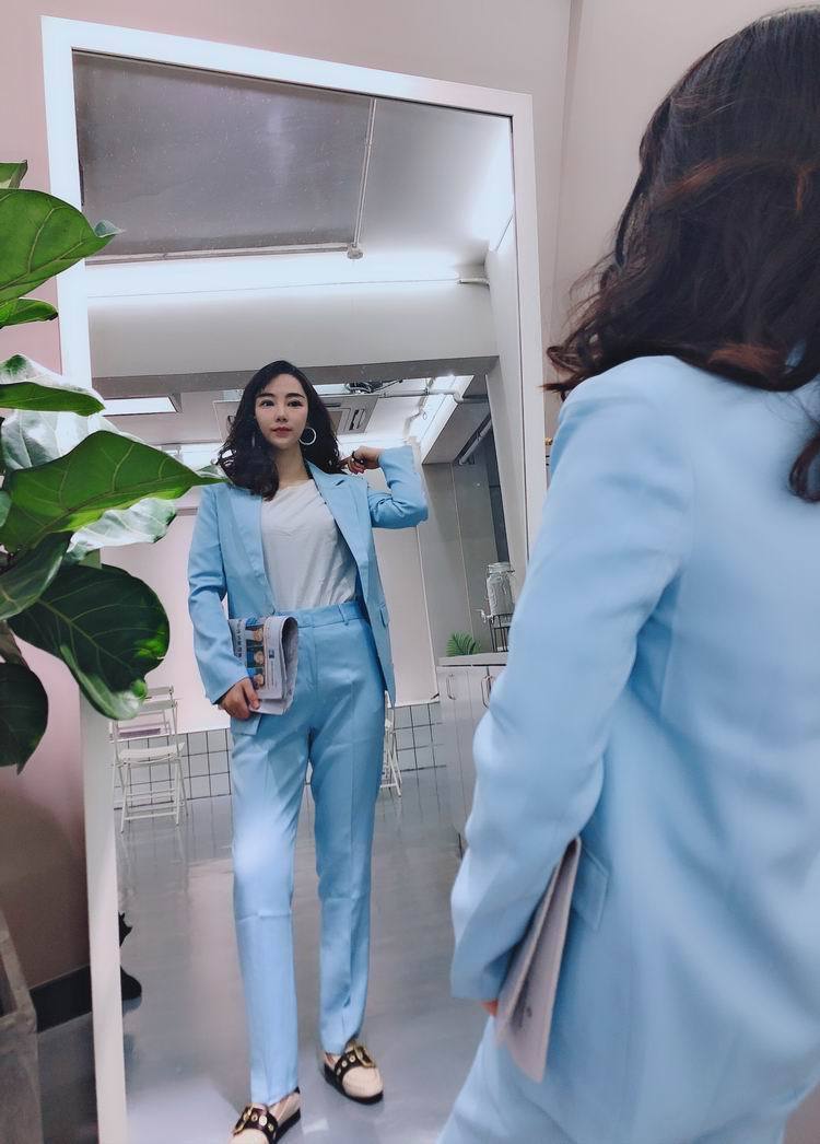 Women's Suits