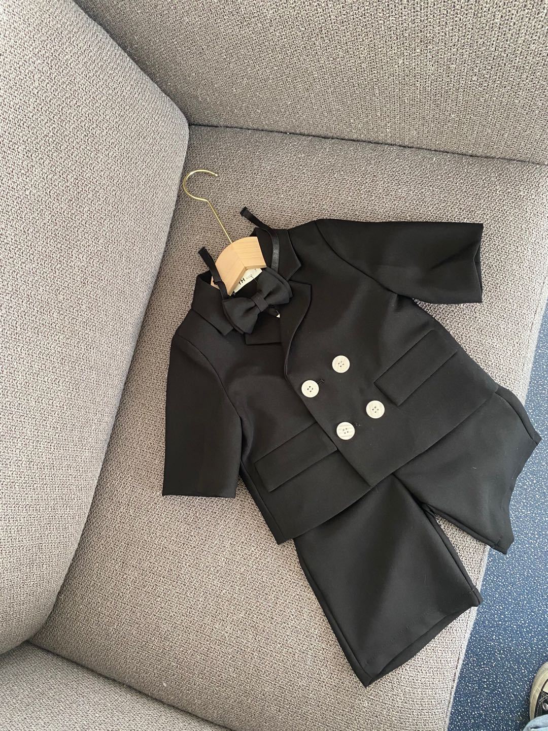 , Boys suit
