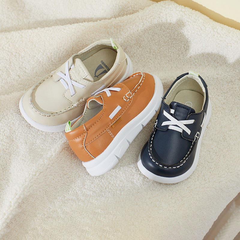 Boys shoes