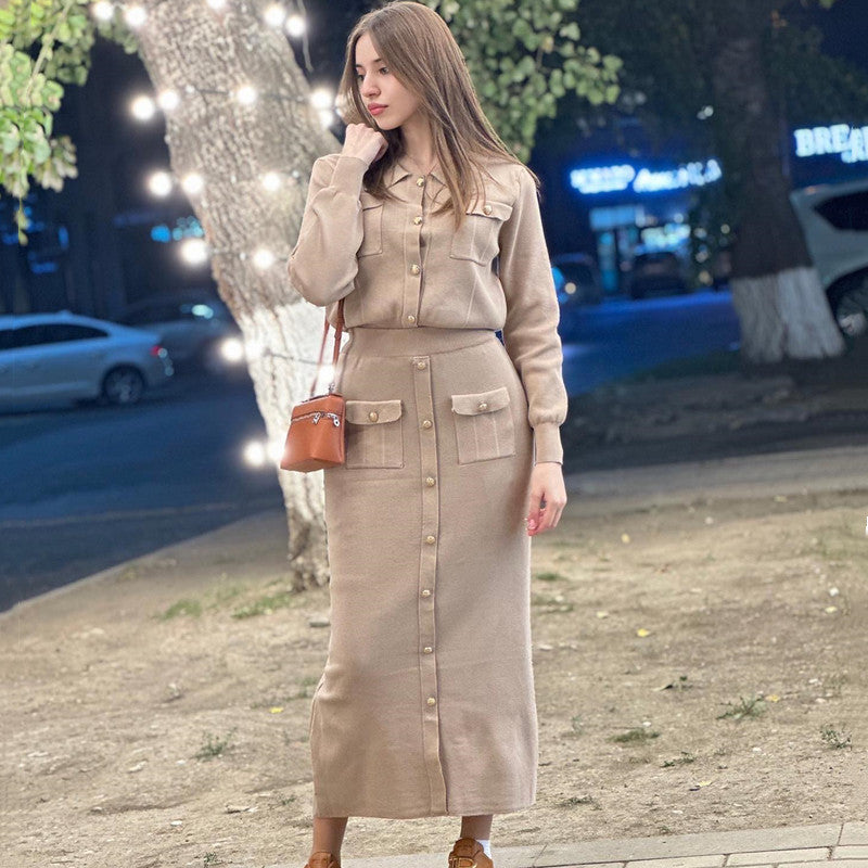ELEGANT WONEN SUIT