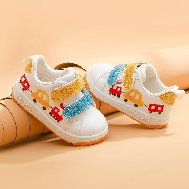 Boys shoes