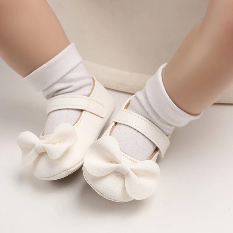 Cute White Lace Baby Girl Princess shoes  Baby Moccasins Moccs Shoes Bow Fringe Rubber Soled Non-slip Footwear Crib Shoes
