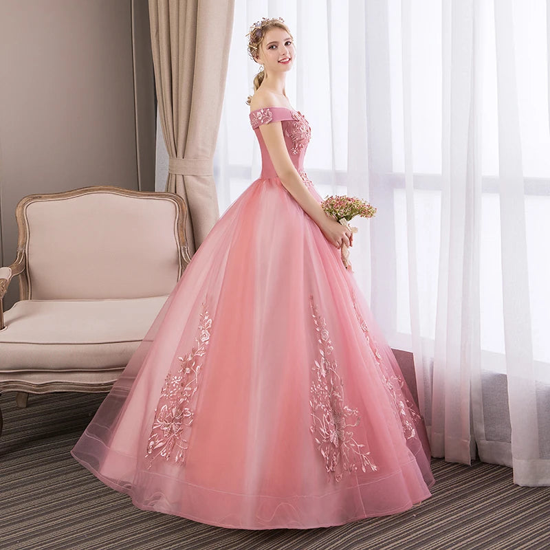 Quinceanera Dresses Elegant Boat Neck Luxury Lace Embroidery Vestidos De 15 Anos Party Prom Vintage Quinceanera Gown Customized