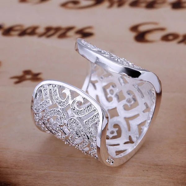 Free shipping factory price Silver color Ring Jewelry noble Charms women lady crystal gorgeous wedding party  R106