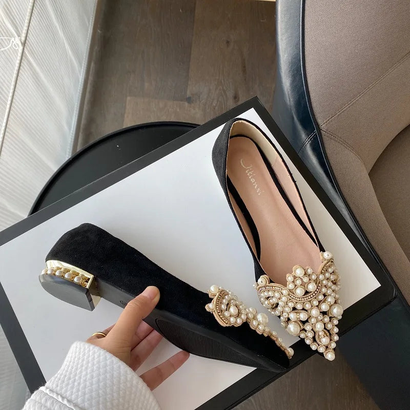 New Crown Pearl Flats Women Wedding Shoes Pointed Toe Female Dress Moccasins Low Pearl Heel Ladies Fashion Luxury Style 43