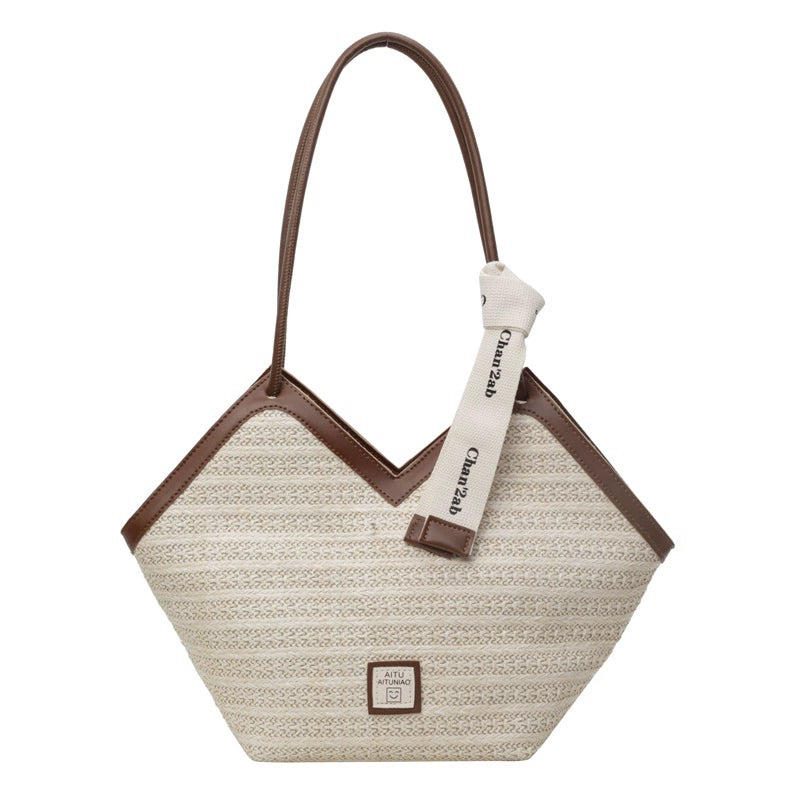 Woven Straw Woven Bag Women's Large Capacity 2025 New Arrival Easiest for Match Seaside Shoulder Bag Beach Vacation Commuter Tote