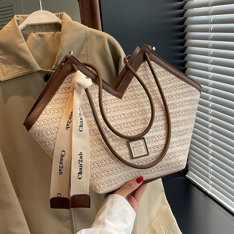 Woven Straw Woven Bag Women's Large Capacity 2025 New Arrival Easiest for Match Seaside Shoulder Bag Beach Vacation Commuter Tote