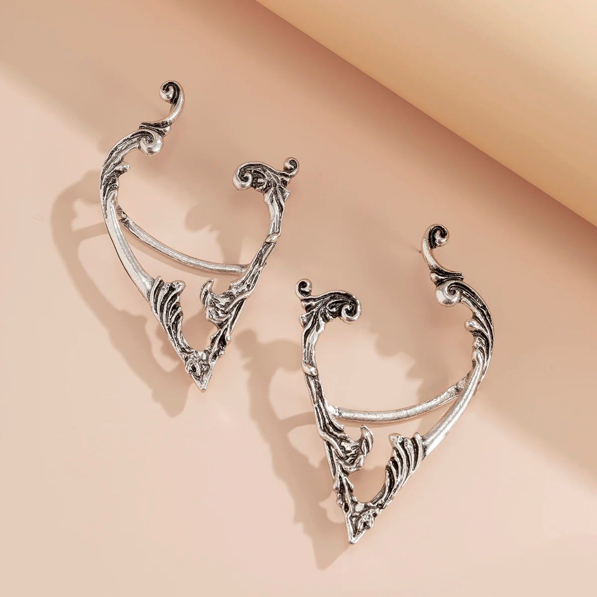 1Pair Goth Punk Fairy Elf Ear Cuff Earrings for Women Trendy Vintage Piercing Clip Earring Halloween Jewelry Accessories Gift
