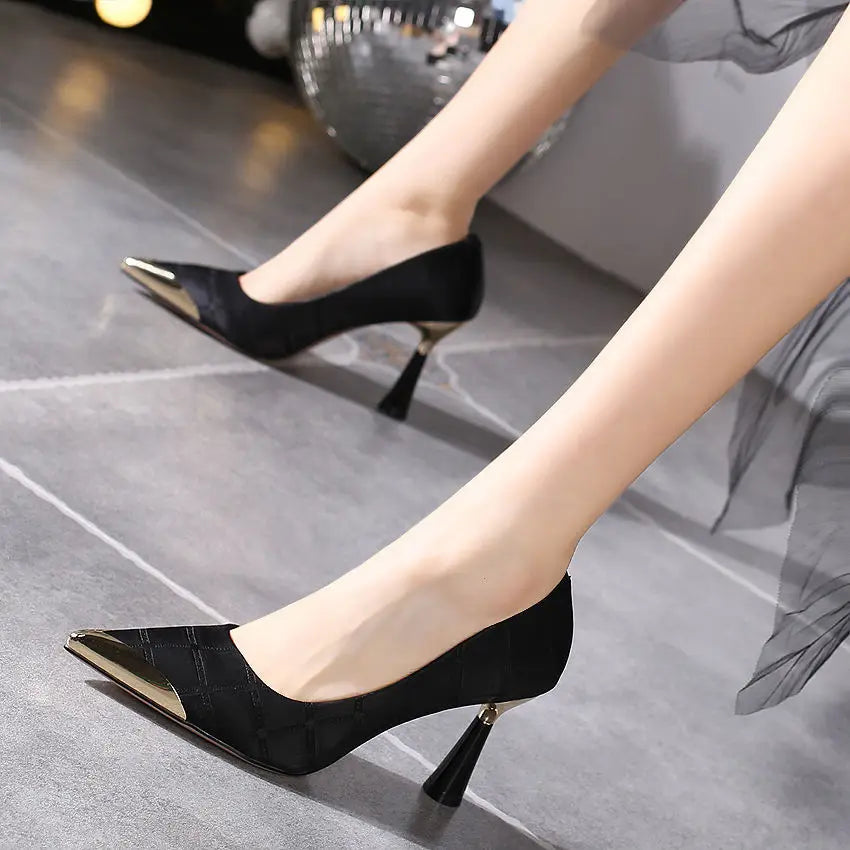 2025 New Woman Pink Pumps Luxury Designer Metal Pointed Stiletto Shallow Mouth Single Shoes High Heels Women Green Party Shoes