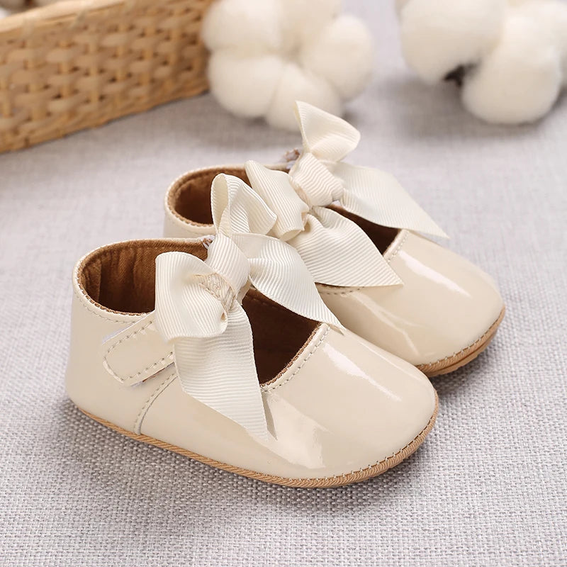 Cute White Lace Baby Girl Princess shoes  Baby Moccasins Moccs Shoes Bow Fringe Rubber Soled Non-slip Footwear Crib Shoes