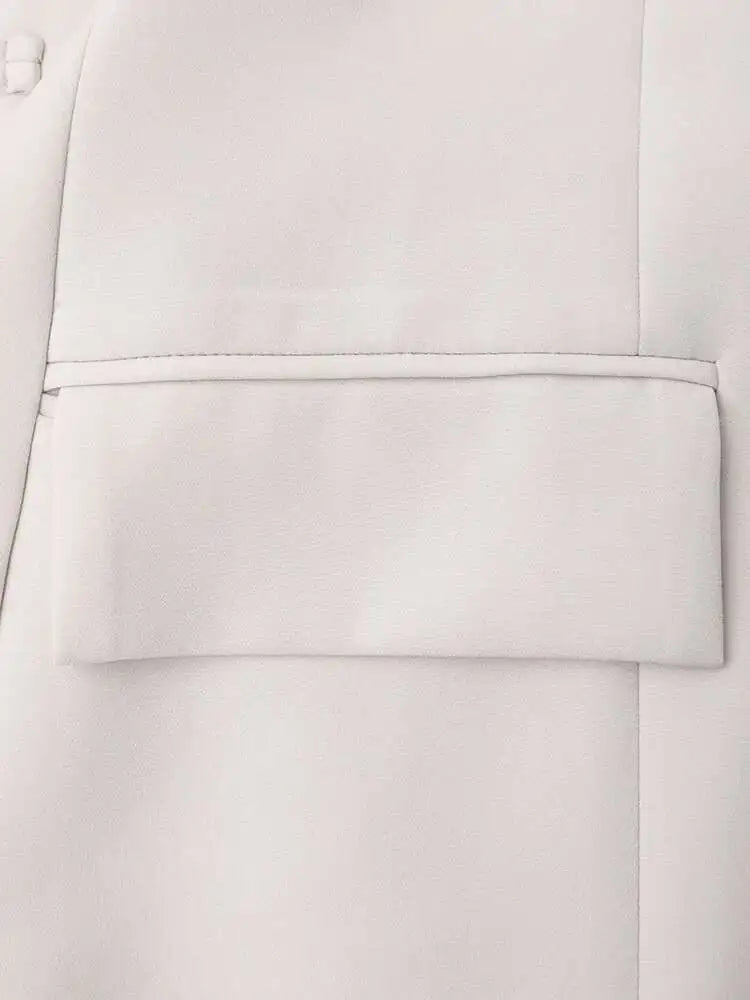 [EAM] Women Beige Irregular Hem Buckle Long Elegant Blazer New Lapel Long Sleeve Jacket Fashion Tide Spring Autumn 2025 CPDB133