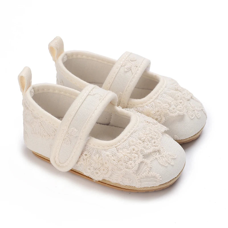 Cute White Lace Baby Girl Princess shoes  Baby Moccasins Moccs Shoes Bow Fringe Rubber Soled Non-slip Footwear Crib Shoes