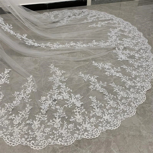 New Pattern Cathedral Length Bridal Veil Lace Veil Wide Veil 1 Layer Wedding Veil Metal Comb Real Photo