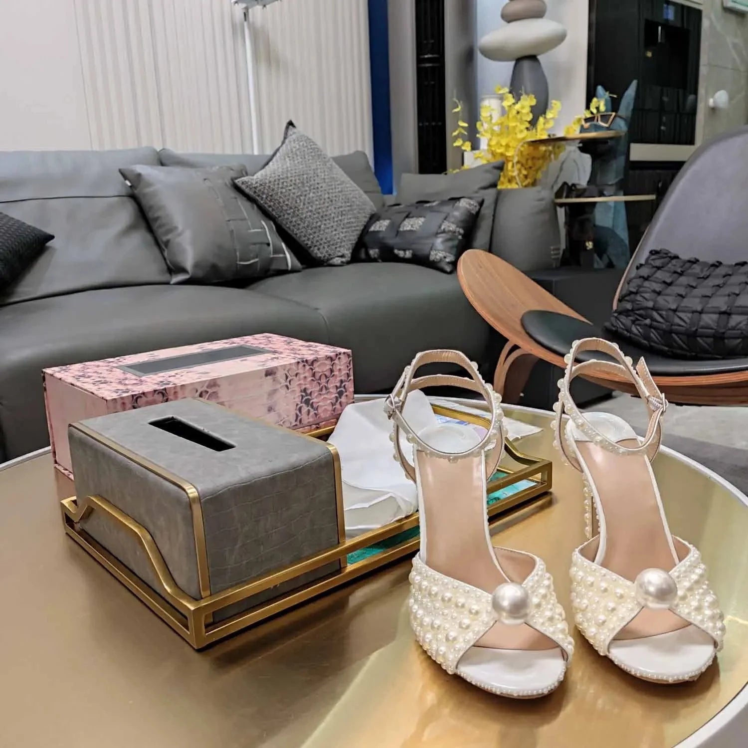 Summer Sandals Classic Women Shoes Round Toe High Heels Pearl Decor Genuine Leather Buckle Strap Women Sandals Sapato Feminino