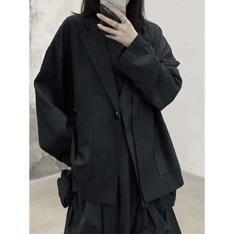EAM Gray Spliced Pleated Personality Blazer Women New Lapel Long Sleeve Loose Fit Jacket Fashion Tide Spring Autumn 2025 30A1252