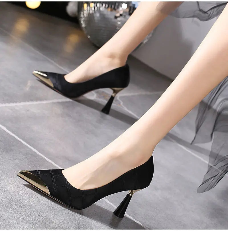 2025 New Woman Pink Pumps Luxury Designer Metal Pointed Stiletto Shallow Mouth Single Shoes High Heels Women Green Party Shoes