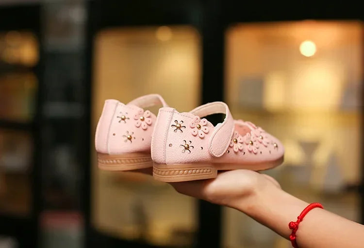Kids Toddler Girls White Shoes for Wedding Party Fashion Princess Soft Bottom Leather Shoes Children Big Girls Flower Flats