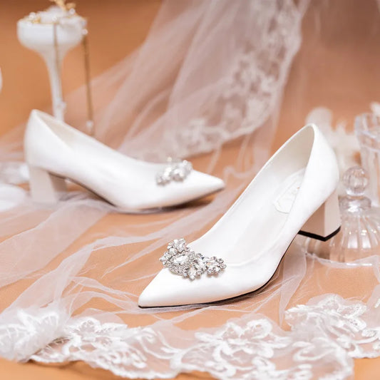 White Wedding Shoes Thick Heel Bridal Shoes Rhinestone Pointed Toe Mid-heel Large Size 41-43 Dress Shoes for Wedding Women Pumps