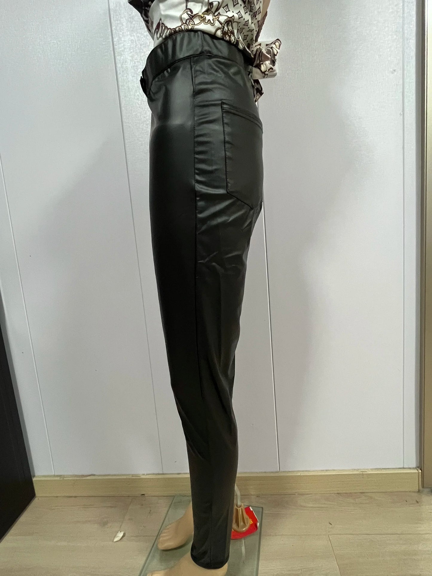 Winter Autumn Sexy Women PU Pants Black Fitness Slim High Waist Pencil Pants Zipper Streetwear Faux Leather Trousers for Women