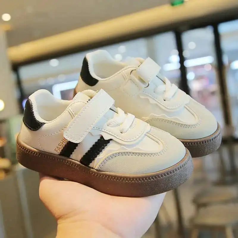 Spring Autumn Kids Sport Training Shoes Children Moral Training Fashion Sneakers Boys Girls Soft Soled Casual Shoes Skate Shoes