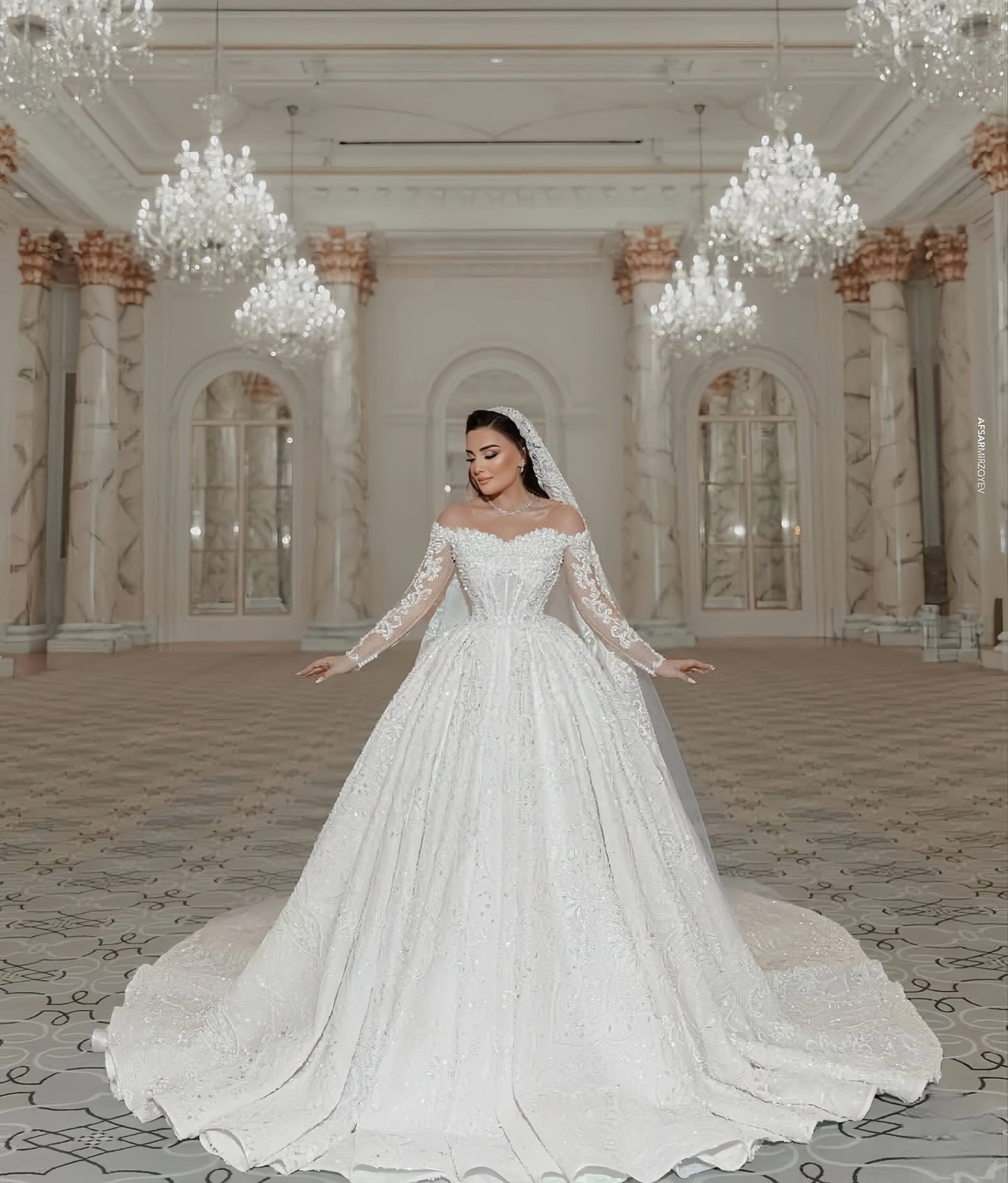 Customized Luxurious Wedding Dress Organza With Embroidery Bead Princess Ballgown O-Neck Bride Dress Vestido de novia 2025