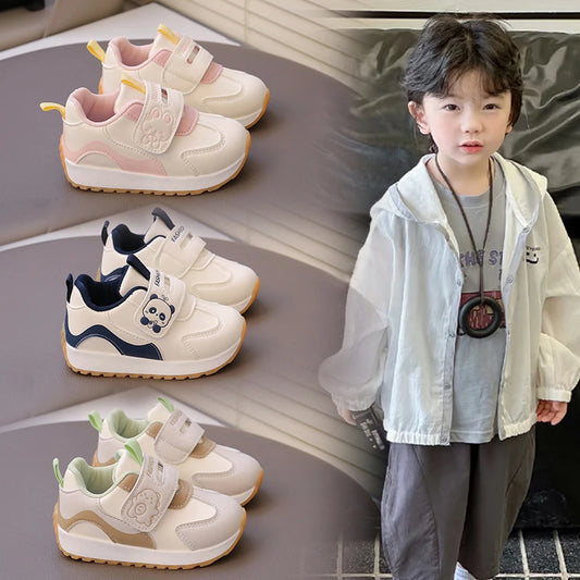 Baby walking shoes with leather surface for autumn and winter, new baby soft soled breathable sports shoes for boys and girls