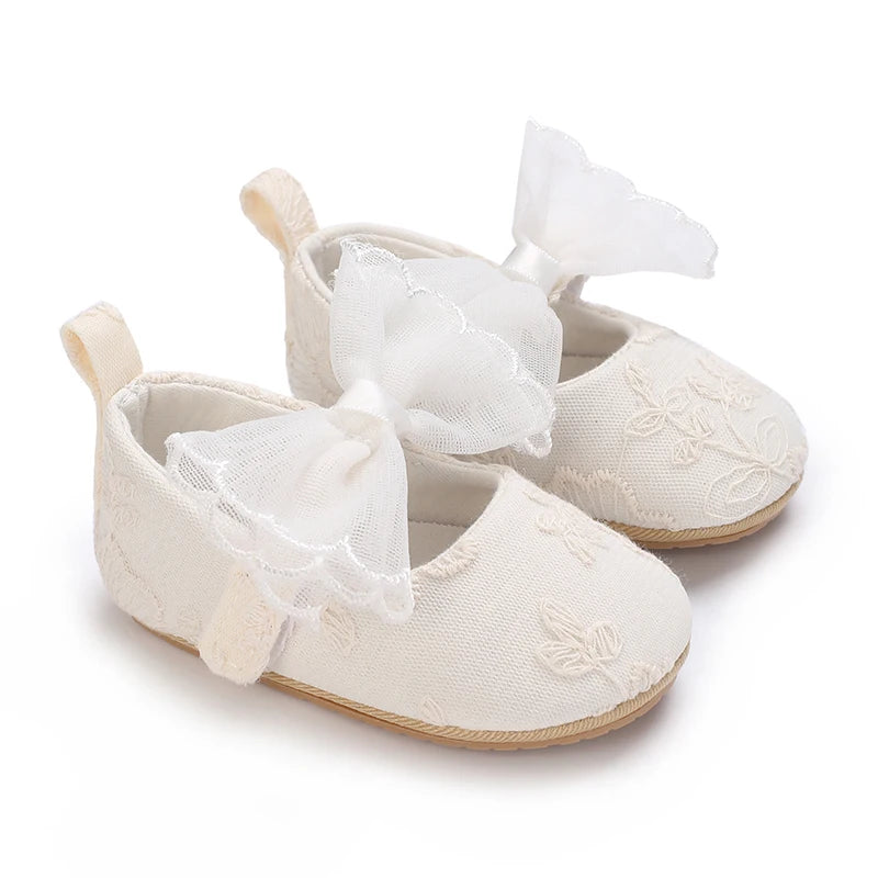 Cute White Lace Baby Girl Princess shoes  Baby Moccasins Moccs Shoes Bow Fringe Rubber Soled Non-slip Footwear Crib Shoes
