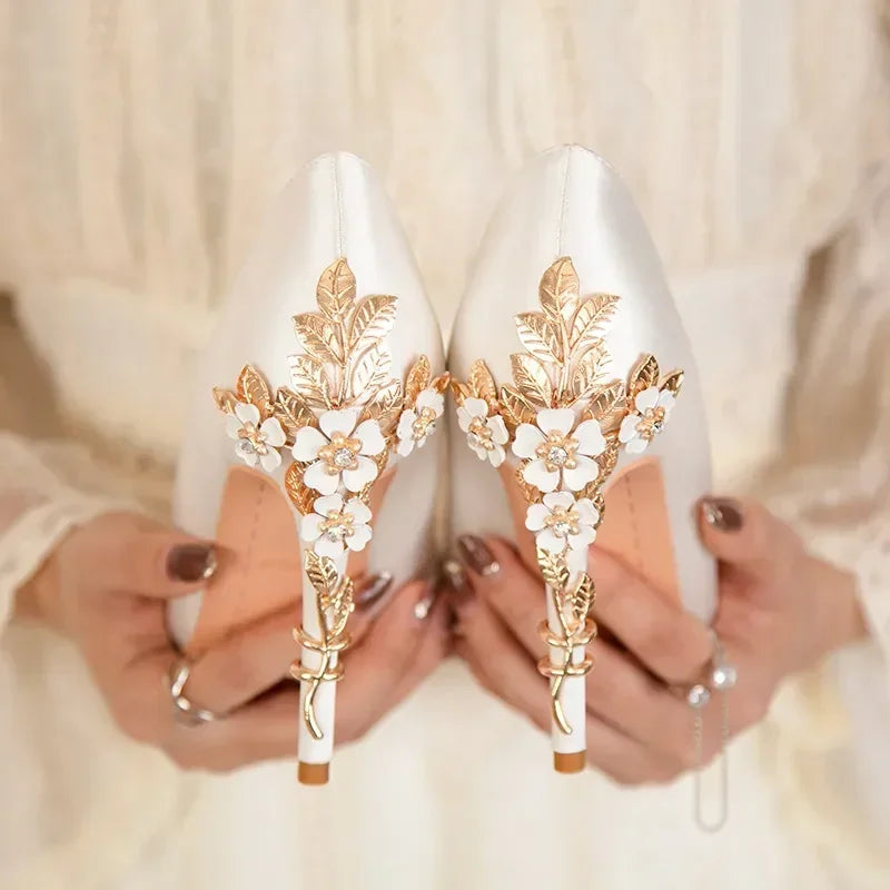 Women's Metal Flowers Stiletto High-heel Shoes Female  Light Luxury Sexy Fashion Wedding Shoes Pointed Toe Satin Single Shoes