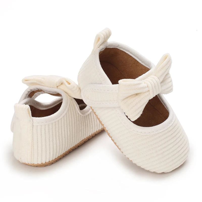 Cute White Lace Baby Girl Princess shoes  Baby Moccasins Moccs Shoes Bow Fringe Rubber Soled Non-slip Footwear Crib Shoes