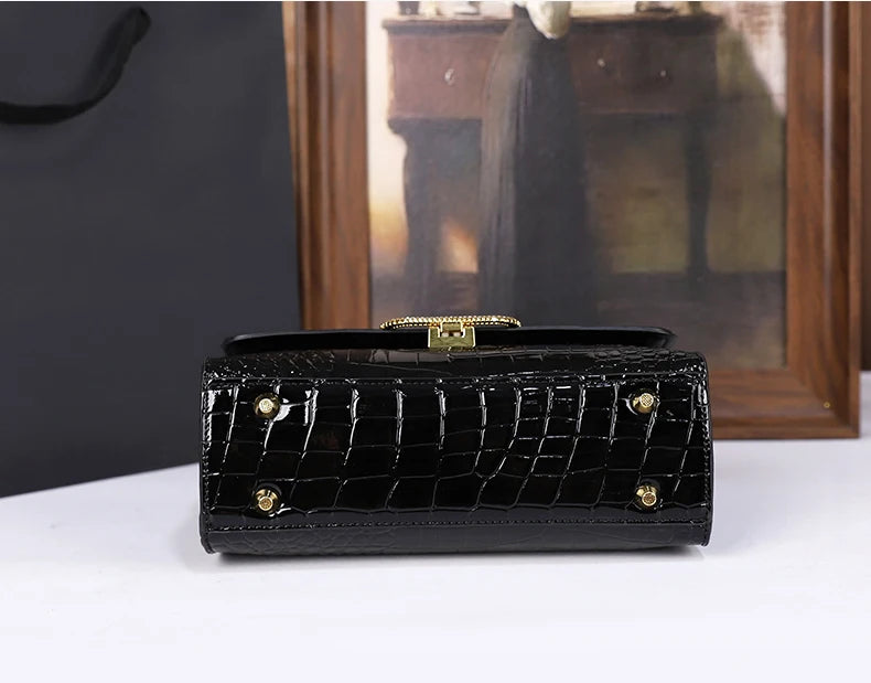2025 New Fashion Crocodile Pattern Handbag High-End Sensation Unique Small Retro Shoulder Crossbody Bag Versatile Stylish Mini