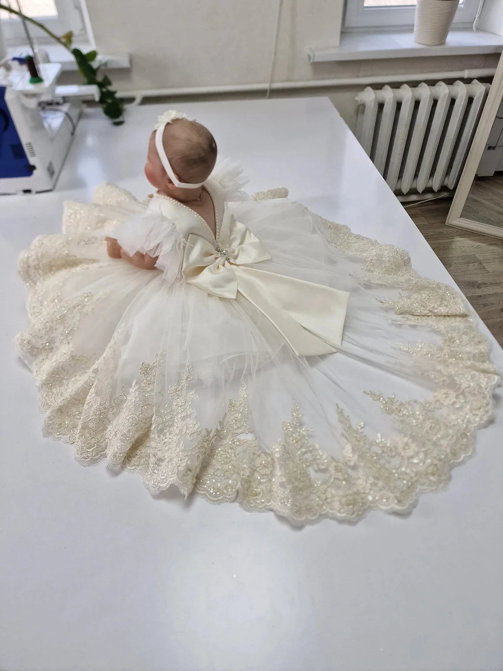 White Lace Baby Toddler Christening Dresses Kids Newborn Party Feather Pearls First Communion Wedding Prom Baptism Outfits